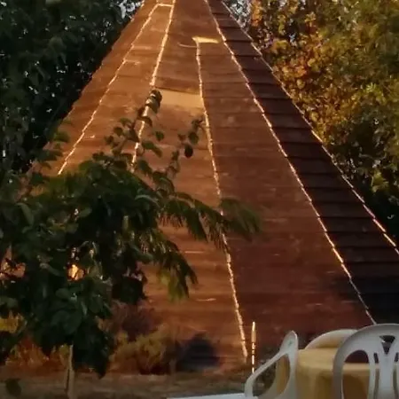 Insolites Du Bonheur De Vivre Κάμπινγκ Maigne