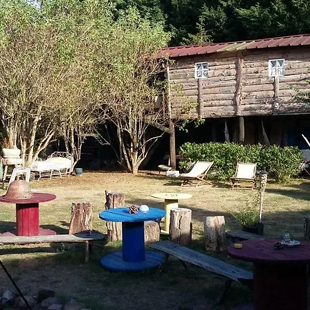 Κάμπινγκ Insolites Du Bonheur De Vivre Maigne